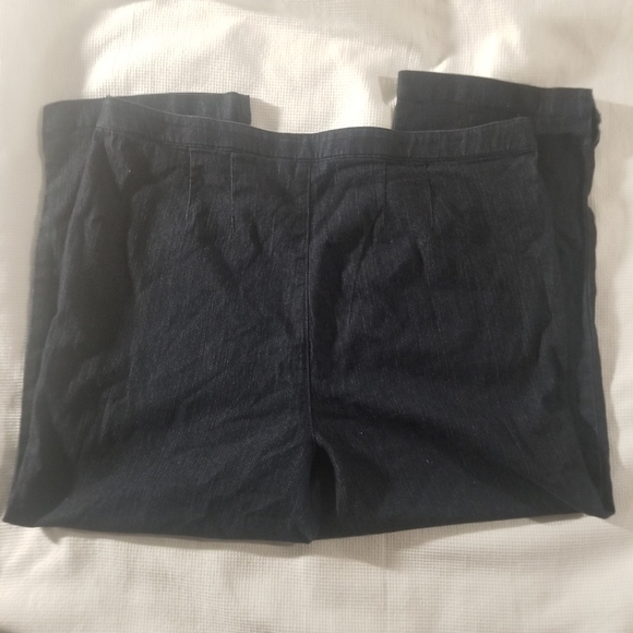 Khakis & Co Denim Capris - Picture 2 of 3